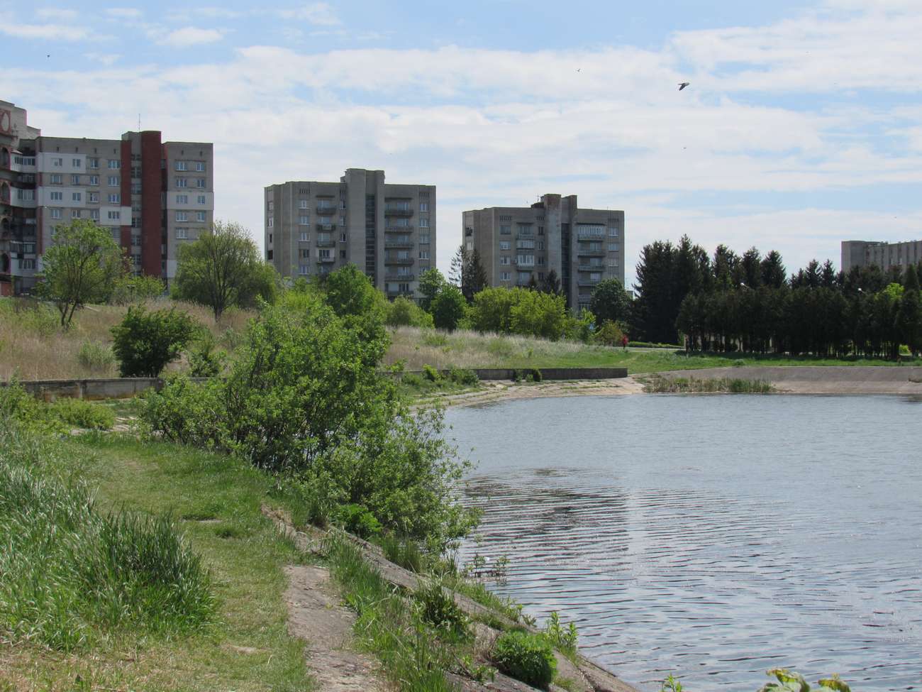 🏊 Озеро Набережна