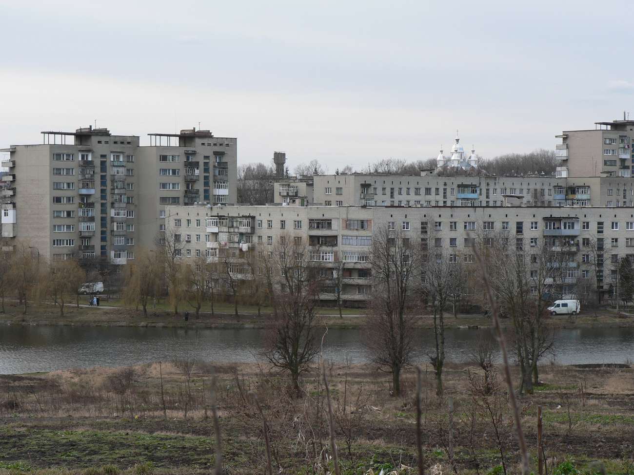 🏊 Озеро Набережна