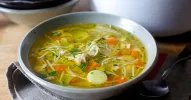 Курячий суп з вермішеллю