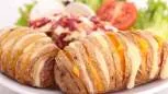 Печена картопля з сиром