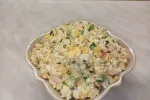 Салат з крабових паличок з сиром і грибами