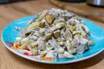Салат з язиком і печерицями