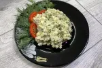 Салат з тунцем і яйцями