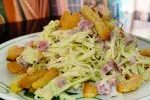 Салат з сухариками
