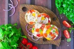 Курячий рулет в пляшці